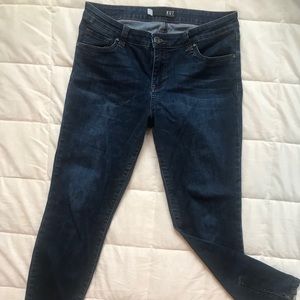 Kut from the Kloth Connie zip ankle skinny jeans